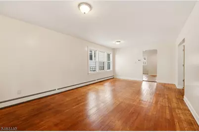 1585 Hillcrest Ter, Union Township, NJ 07083 - Photo 8