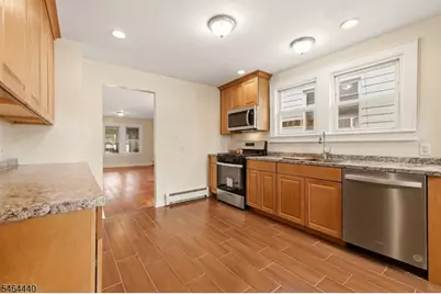 1585 Hillcrest Ter, Union Township, NJ 07083 - Photo 6