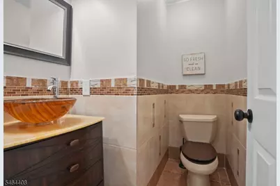 31 Krueger Ct, Newark, NJ 07103 - Photo 16