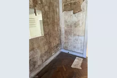36 S 20th St, East Orange, NJ 07018 - Photo 2