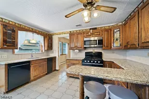 222 Vreeland Ave, Nutley, NJ 07110 - Photo 12