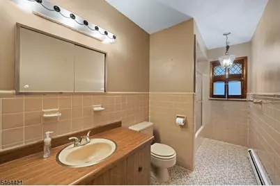 222 Vreeland Ave, Nutley, NJ 07110 - Photo 14