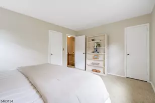 43 Chaucer Dr, Berkeley Heights Township, NJ 07922 - Photo 22