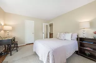 43 Chaucer Dr, Berkeley Heights Township, NJ 07922 - Photo 18