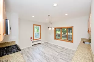 45 Hill St, Midland Park, NJ 07432 - Photo 14