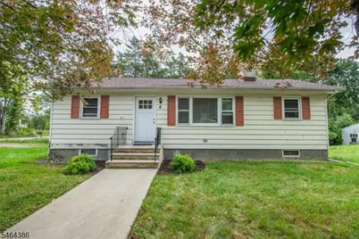 4 Gilbert Dr, Vernon, NJ 07418 - Photo 1