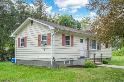 4 Gilbert Dr, Vernon, NJ 07418 - Photo 16
