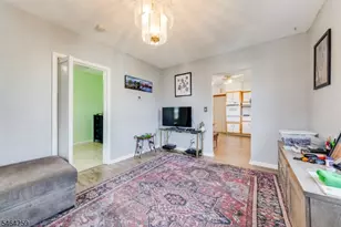 914 Woodlawn Ave, Linden, NJ 07036 - Photo 30