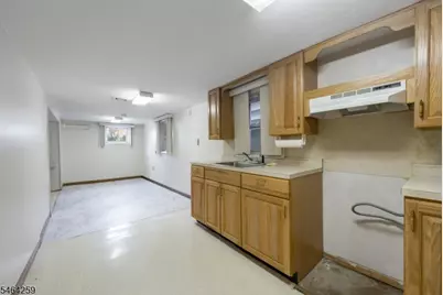 914 Woodlawn Ave, Linden, NJ 07036 - Photo 16