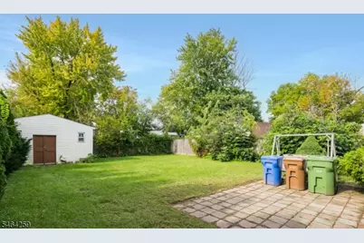 914 Woodlawn Ave, Linden, NJ 07036 - Photo 38