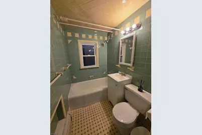256 Martha Ave, Elmwood Park, NJ 07407 - Photo 8