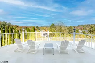 2 Bluffs Ct, Hamburg, NJ 07419 - Photo 42
