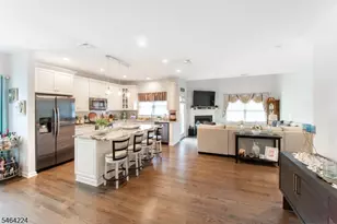 2 Bluffs Ct, Hamburg, NJ 07419 - Photo 10