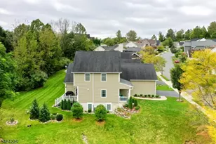2 Bluffs Ct, Hamburg, NJ 07419 - Photo 36