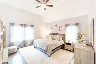 2 Bluffs Ct, Hamburg, NJ 07419 - Photo 12