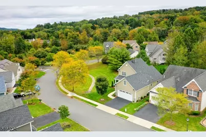 2 Bluffs Ct, Hamburg, NJ 07419 - Photo 38