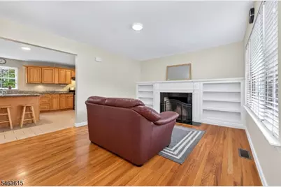 587 Greenbrook Rd, North Plainfield, NJ 07063 - Photo 4