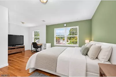 587 Greenbrook Rd, North Plainfield, NJ 07063 - Photo 16