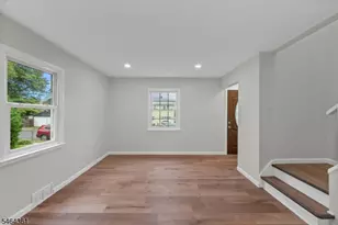 925 Middlesex St, Linden, NJ 07036 - Photo 10