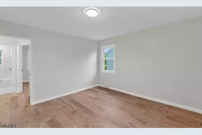 925 Middlesex St, Linden, NJ 07036 - Photo 8