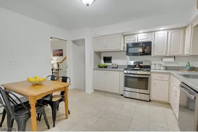 54 Yarmouth Dr, New Providence, NJ 07974 - Photo 6