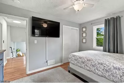 57 Lakeview Ave, Clinton, NJ 08809 - Photo 14