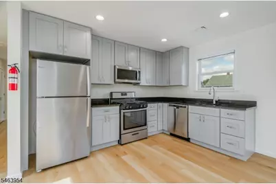 23 Chapel St #2, Bloomfield, NJ 07003 - Photo 6