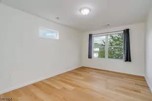 23 Chapel St, Bloomfield, NJ 07003 - Photo 12