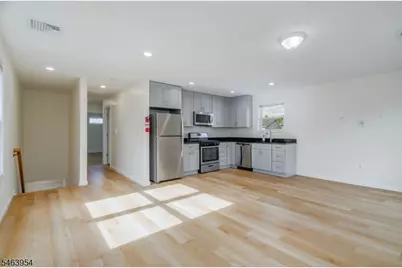 23 Chapel St #2, Bloomfield, NJ 07003 - Photo 4