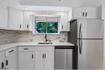 644 Pursel St, Alpha, NJ 08865 - Photo 10