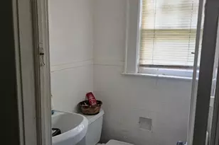 65 Hansbury Ave, Newark, NJ 07112 - Photo 10