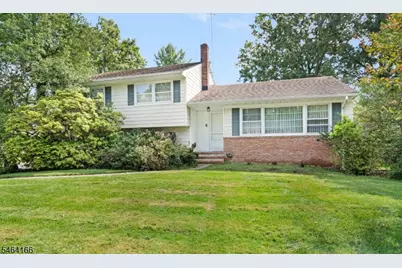 4 Pierson Ln, Florham Park, NJ 07932 - Photo 2