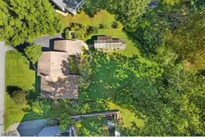 4 Pierson Ln, Florham Park, NJ 07932 - Photo 12