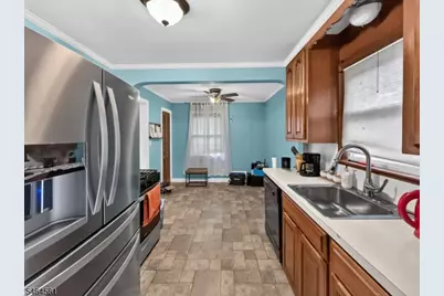 615 Lindegar St, Linden, NJ 07036 - Photo 10