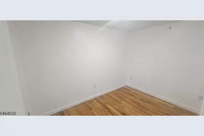106 Grove Ter, Newark, NJ 07106 - Photo 8