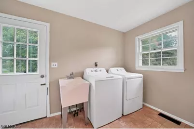 5 Fleming Ct, Washington Township, NJ 07853 - Photo 16