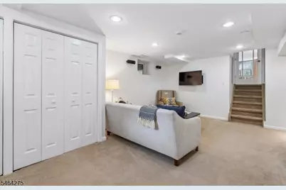 46 Rogers Ave, Berkeley Heights Township, NJ 07922 - Photo 16