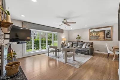 46 Rogers Ave, Berkeley Heights Township, NJ 07922 - Photo 8