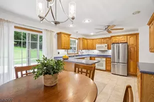 89 Tomahawk Trail, Sparta Township, NJ 07871 - Photo 10