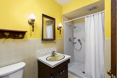 183 Eyland Ave, Roxbury Township, NJ 07876 - Photo 20