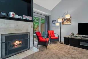 26 Red Oak Terrace, Jefferson Township, NJ 07438 - Photo 4