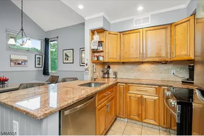 26 Red Oak Ter, Jefferson Township, NJ 07438 - Photo 16
