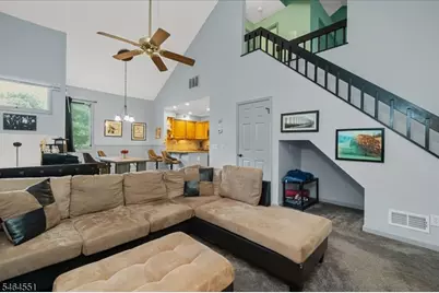 26 Red Oak Ter, Jefferson Township, NJ 07438 - Photo 6