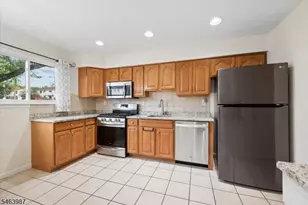 662A Marshall Rd, Hillsborough Township, NJ 08844 - Photo 8