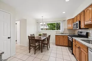 662A Marshall Rd, Hillsborough Township, NJ 08844 - Photo 6