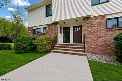 662A Marshall Rd, Hillsborough Township, NJ 08844 - Photo 2