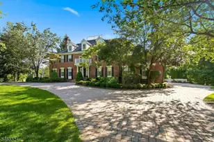 11 Baltusrol Way, Bernards Township, NJ 07931 - Photo 2