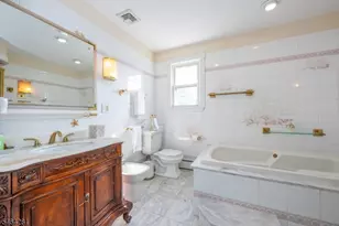 2 Glencove Rd, Parsippany, NJ 07950 - Photo 16