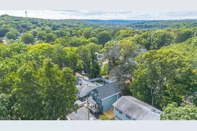 204 Idalroy Trl, Hopatcong, NJ 07843 - Photo 34