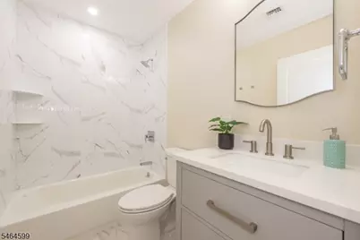 204 Idalroy Trl, Hopatcong, NJ 07843 - Photo 20
